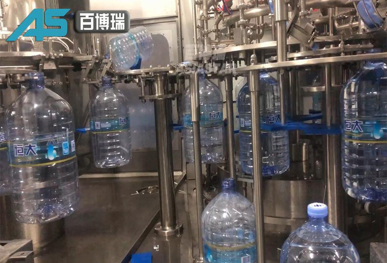 10-15L灌裝機