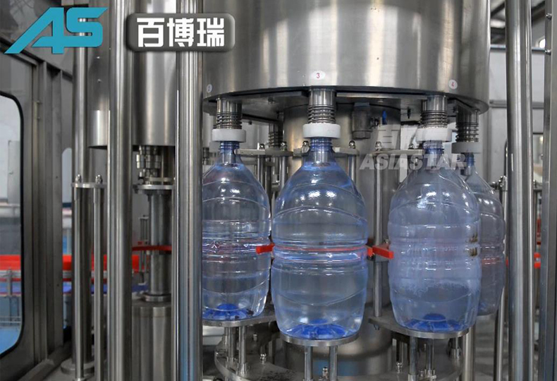 3-18L灌裝機